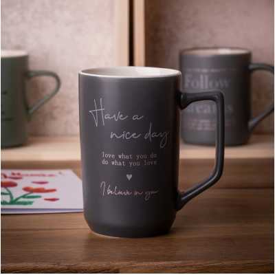 Obrázek pro Porcelánový hrnek 550 ml s inspirativním nápisem „Have a nice day“